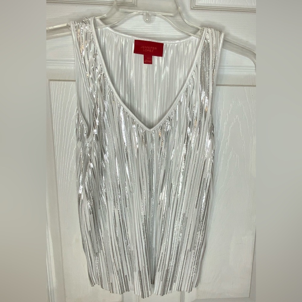 Women’s shimmering White blouse from the Jennifer Lopez collection.